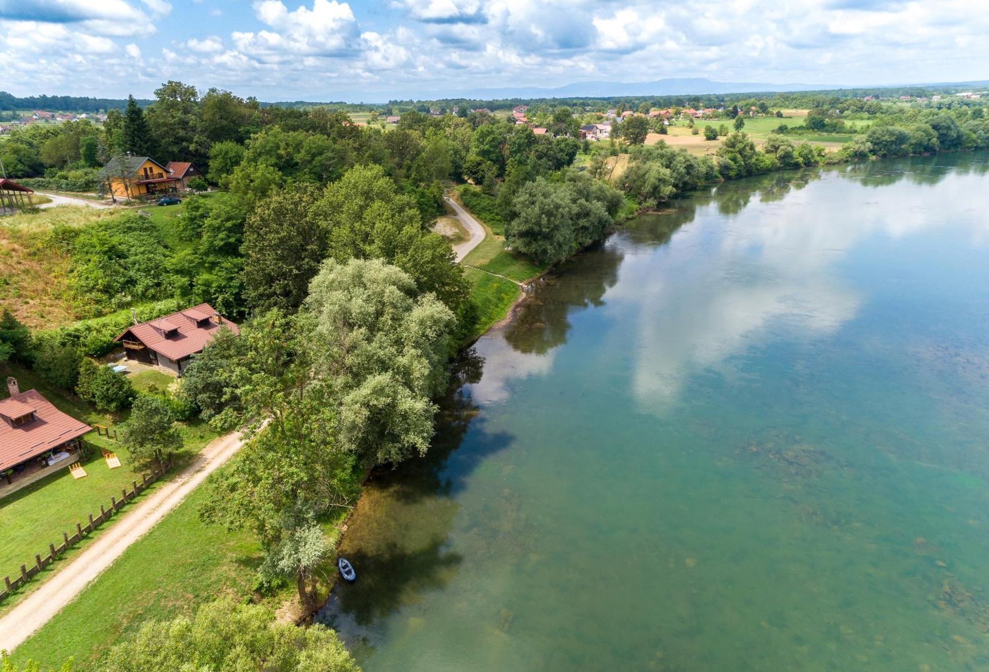 Zagreb, Kuca Za Odmor Swan River Holiday House Lasinja Exterior foto