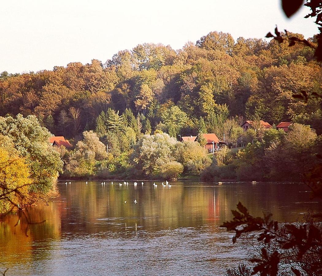 Zagreb, Kuca Za Odmor Swan River Holiday House Lasinja Exterior foto